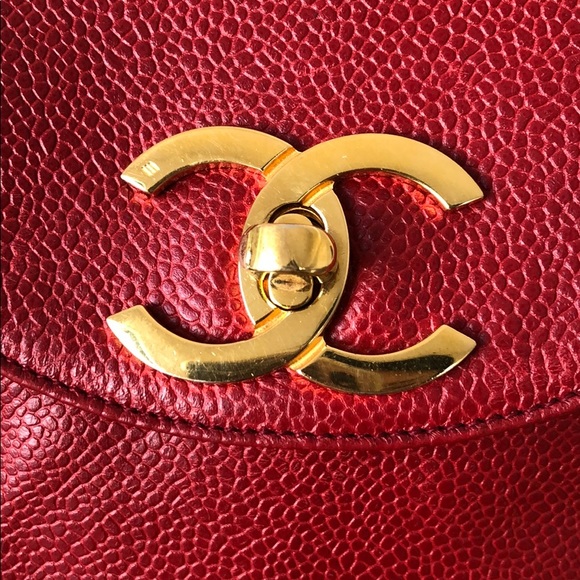 SOLD RARE Vintage Red Caviar Messenger Bag Gold HW - Picture 6 of 16